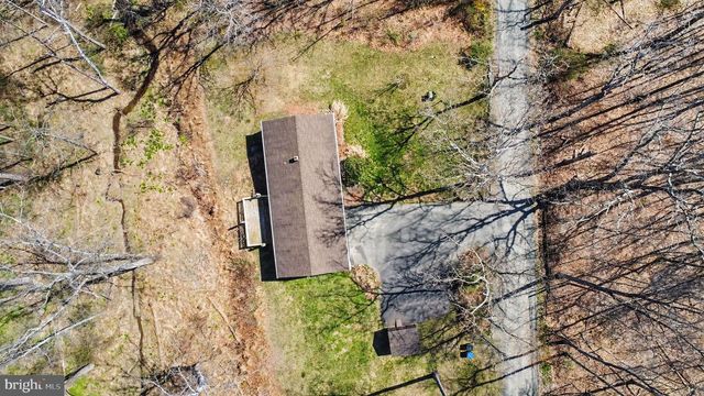 141 PAPERMILL RD, Barto, PA 19504