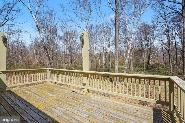 141 PAPERMILL RD, Barto, PA 19504