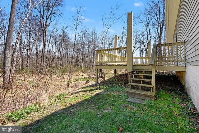 141 PAPERMILL RD, Barto, PA 19504