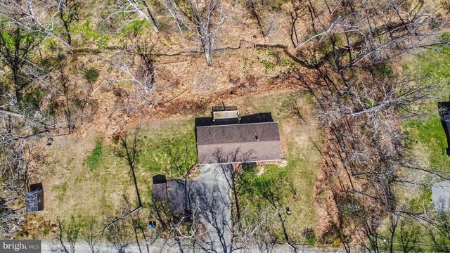 141 PAPERMILL RD, Barto, PA 19504