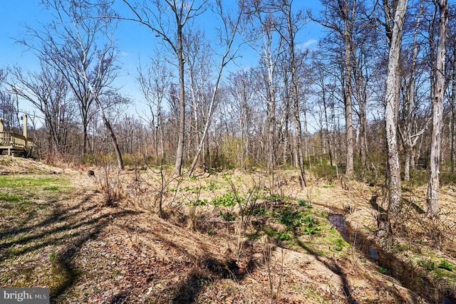 141 PAPERMILL RD, Barto, PA 19504