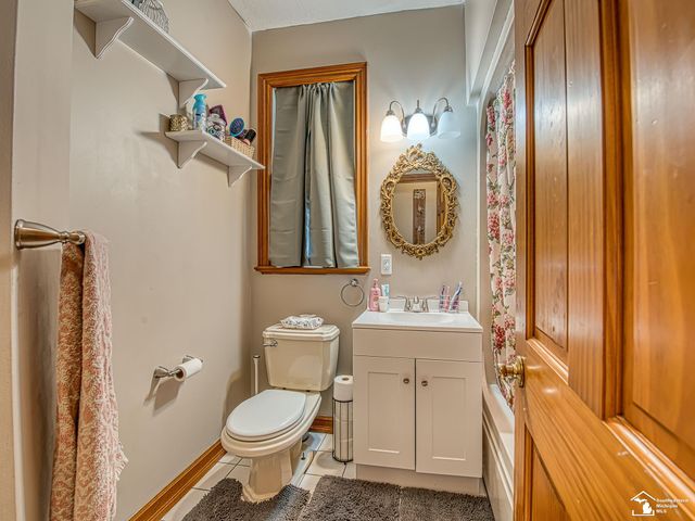 7611 Michelle Street, Monroe, MI 48162