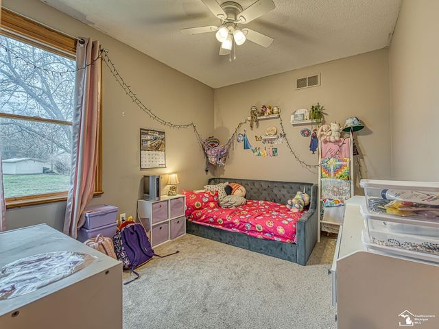 7611 Michelle Street, Monroe, MI 48162