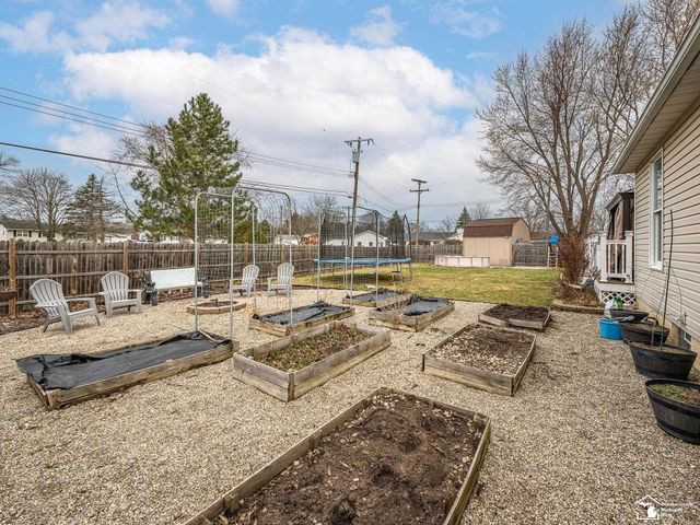 7611 Michelle Street, Monroe, MI 48162