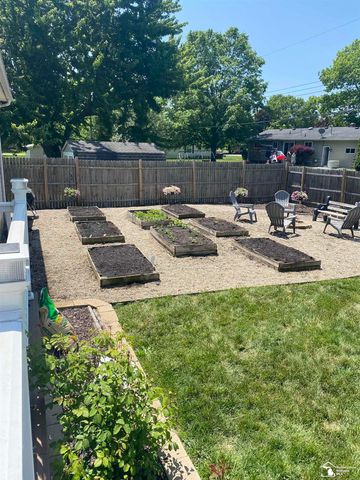 7611 Michelle Street, Monroe, MI 48162