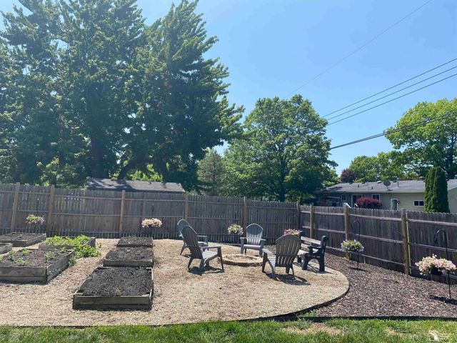 7611 Michelle Street, Monroe, MI 48162