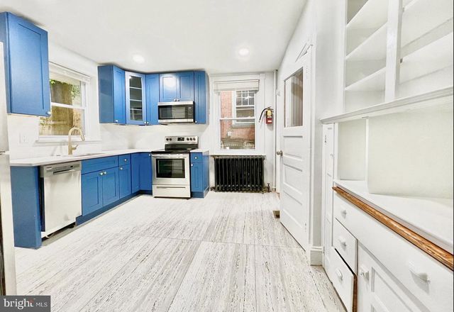 4312 SPRUCE STREET, Philadelphia, PA 19104