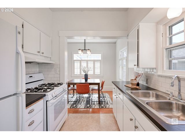 3405 Ne 46TH Ave, Portland, OR 97213