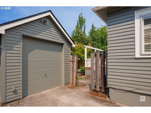 3405 Ne 46TH Ave, Portland, OR 97213