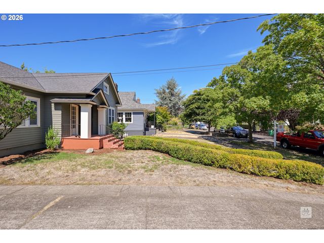 3405 Ne 46TH Ave, Portland, OR 97213