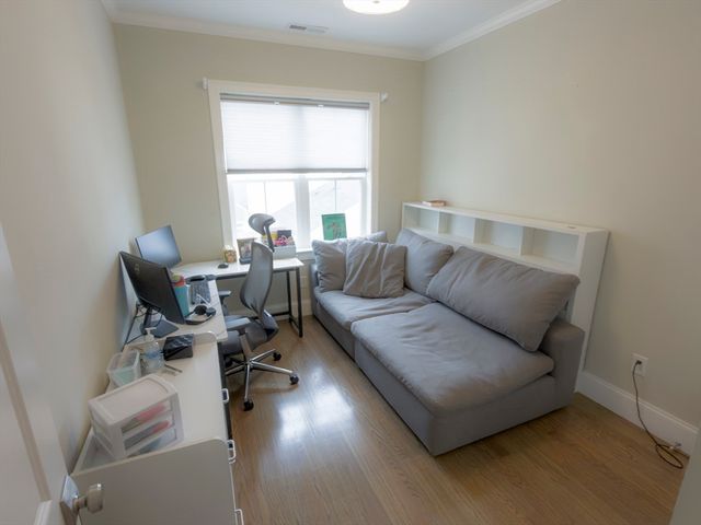 71 Wyvern St. 71, Boston, MA 02131