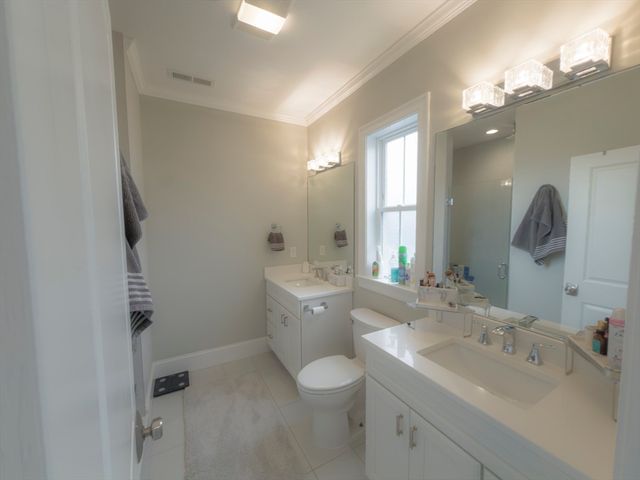 71 Wyvern St. 71, Boston, MA 02131