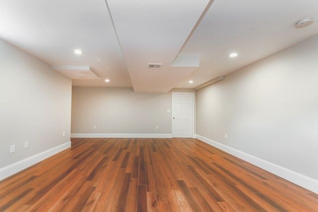 71 Wyvern St. 71, Boston, MA 02131