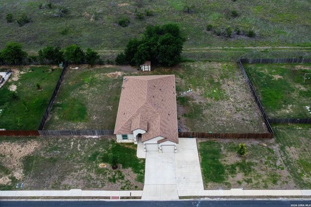 615 ABBOTT RDG, St Hedwig, TX 78152