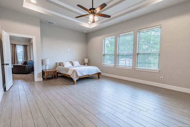615 ABBOTT RDG, St Hedwig, TX 78152