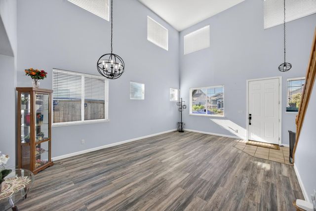 10308 Jenny Lynn Way, Elk Grove, CA 95757