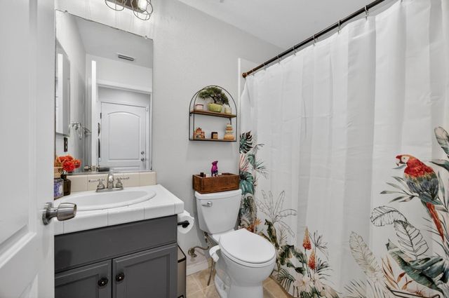 10308 Jenny Lynn Way, Elk Grove, CA 95757
