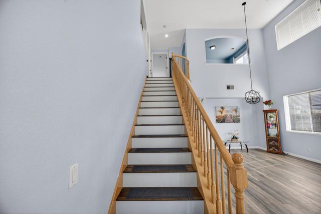 10308 Jenny Lynn Way, Elk Grove, CA 95757
