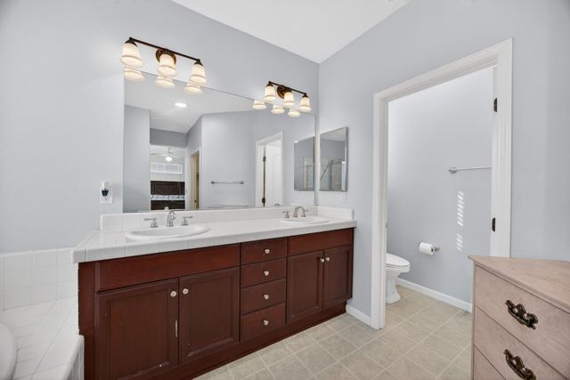 10308 Jenny Lynn Way, Elk Grove, CA 95757