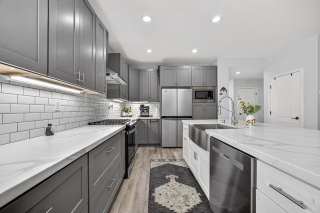 10308 Jenny Lynn Way, Elk Grove, CA 95757