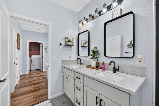 10308 Jenny Lynn Way, Elk Grove, CA 95757