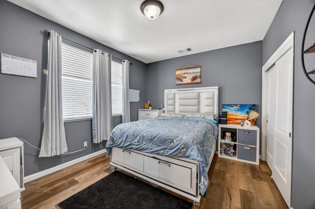 10308 Jenny Lynn Way, Elk Grove, CA 95757