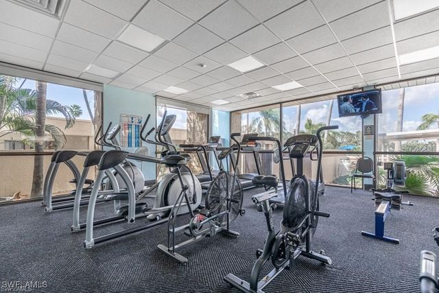 1828 Pine Valley DR 310, Fort Myers, FL 33907