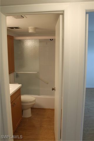 1828 Pine Valley DR 310, Fort Myers, FL 33907