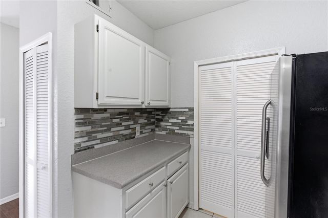 5507 LEGACY CRESCENT PLACE 202, Riverview, FL 33578