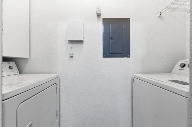 5507 LEGACY CRESCENT PLACE 202, Riverview, FL 33578