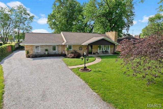 134 Orchard Drive, Belleville, IL 62221