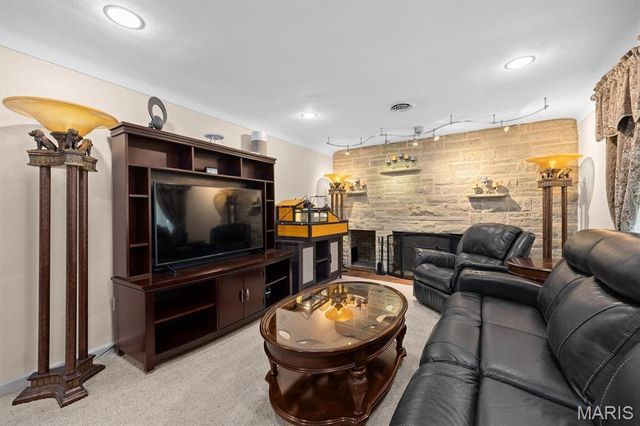 134 Orchard Drive, Belleville, IL 62221