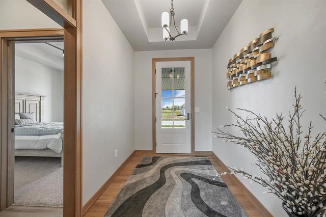 1629 N HONEYSUCKLE CIRCLE, De Pere, WI 54115