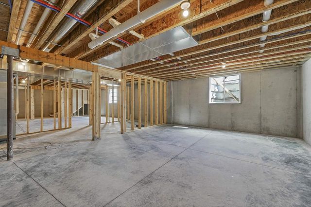 1629 N HONEYSUCKLE CIRCLE, De Pere, WI 54115