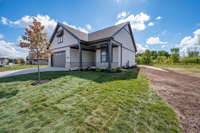 1629 N HONEYSUCKLE CIRCLE, De Pere, WI 54115
