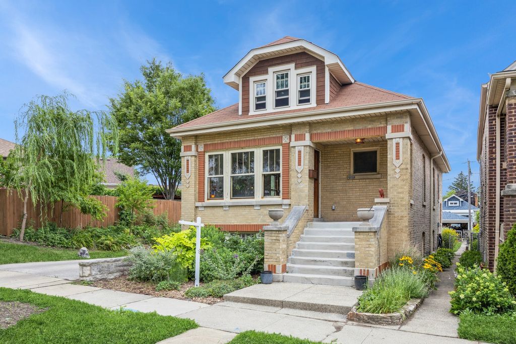 2523 Home Avenue, Berwyn, IL 60402