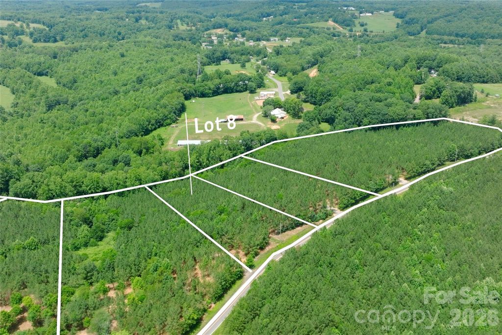 8 Morrison Road, Morganton, NC 28655