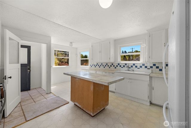 4721 21st Avenue SW, Seattle, WA 98106