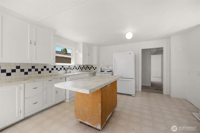 4721 21st Avenue SW, Seattle, WA 98106