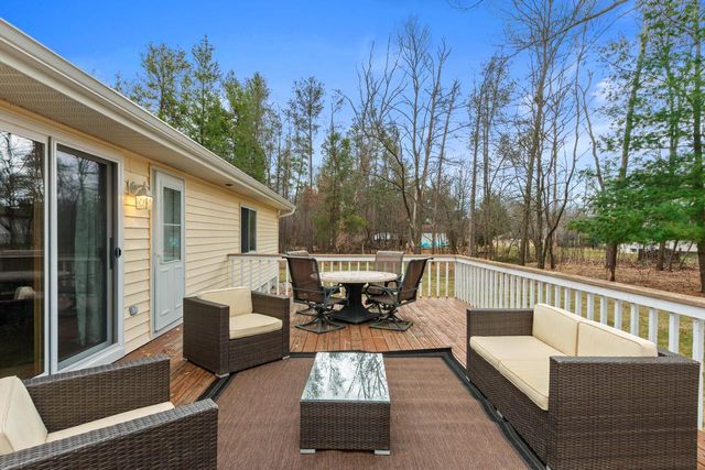 936 Sussex COURT, Nekoosa, WI 54457