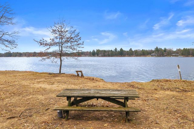 936 Sussex COURT, Nekoosa, WI 54457