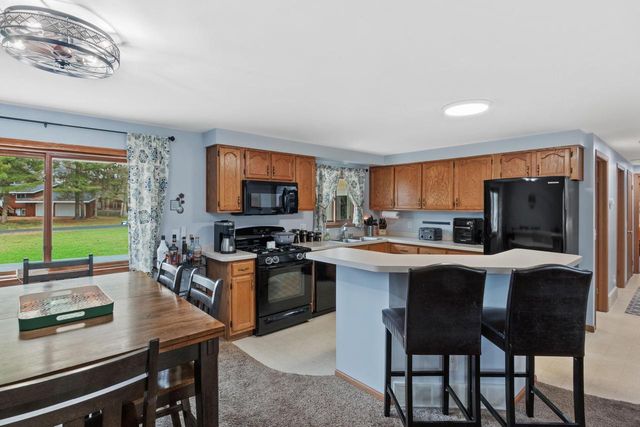 936 Sussex COURT, Nekoosa, WI 54457