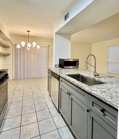5903 Cougar DR D, Austin, TX 78745