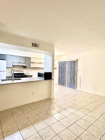 5903 Cougar DR D, Austin, TX 78745