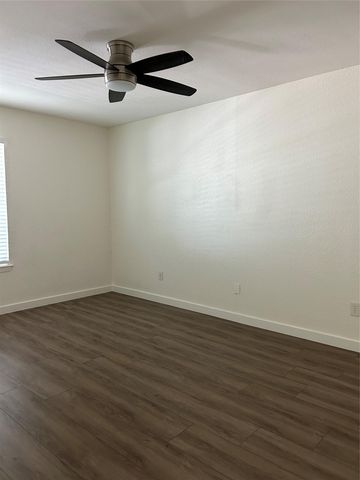 5903 Cougar DR D, Austin, TX 78745