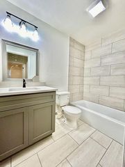 5903 Cougar DR D, Austin, TX 78745