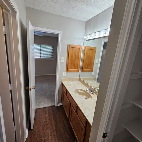 1205 Old Barn Lane, Mesquite, TX 75149