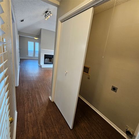 1205 Old Barn Lane, Mesquite, TX 75149