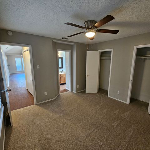 1205 Old Barn Lane, Mesquite, TX 75149