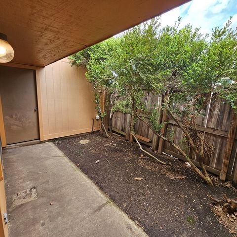 1205 Old Barn Lane, Mesquite, TX 75149